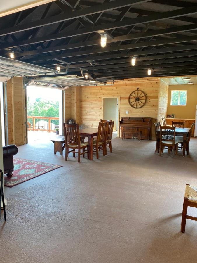 סביירוויל Smoky Hollow Outdoor Resort Covered Wagon מראה חיצוני תמונה