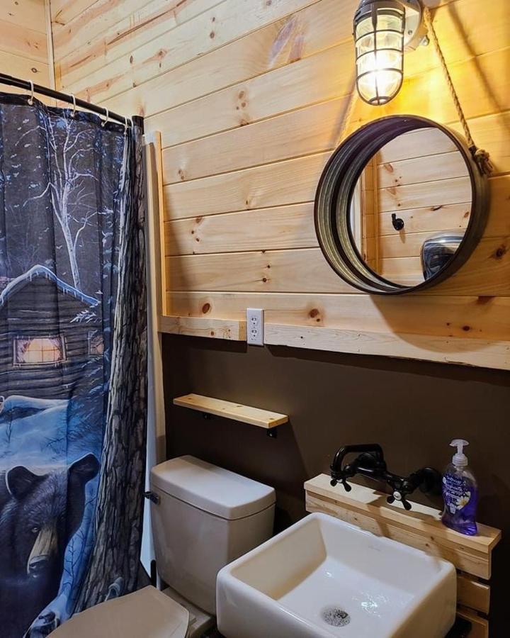 סביירוויל Smoky Hollow Outdoor Resort Covered Wagon מראה חיצוני תמונה